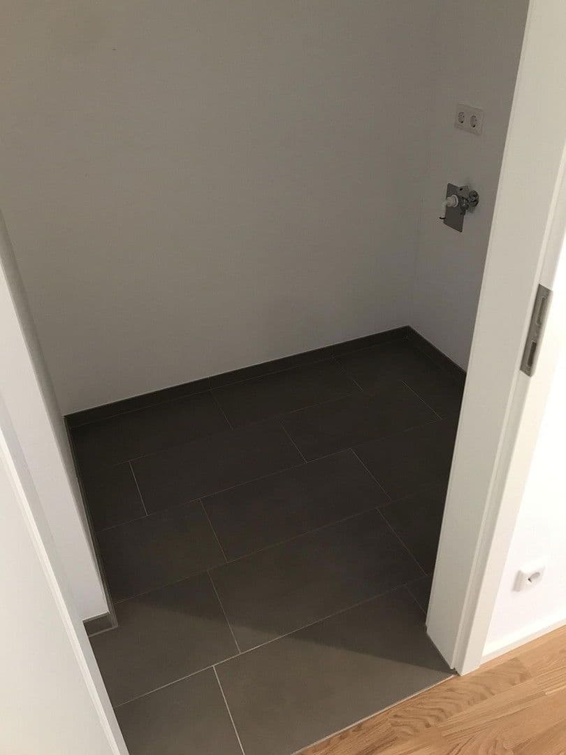 3 bedroom flat to rent, 82 m², Regensburg, Bavaria 3 bedroom flat to rent, 82 m², Regensburg, Bavaria