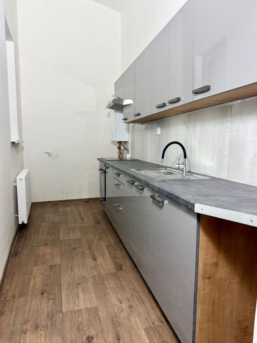 5 bedroom flat to rent, 166 m², Zámecká, Ostrava, Moravskoslezský Region 5 bedroom flat to rent, 166 m², Zámecká, Ostrava, Moravskoslezský Region