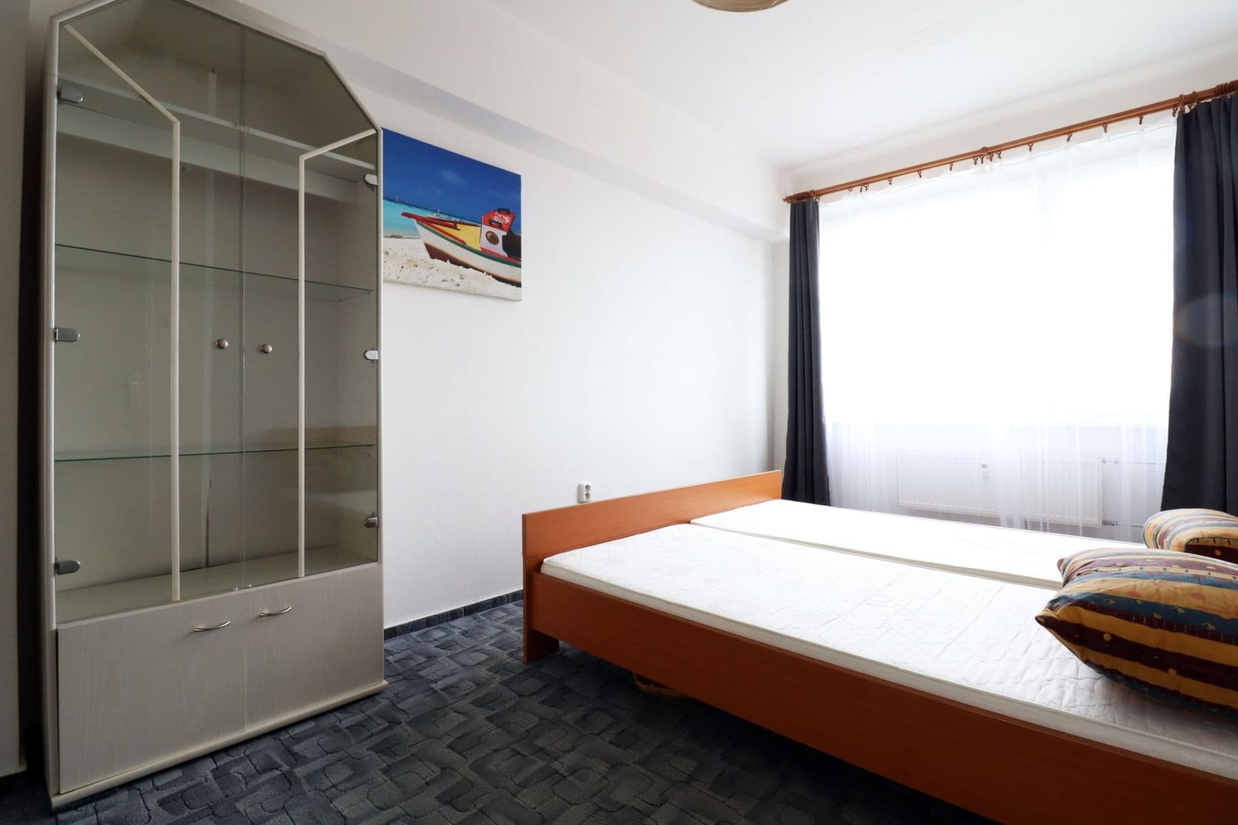 1 bedroom with open-plan kitchen flat to rent, 49 m², Červené Vršky, Benešov, Středočeský Region 1 bedroom with open-plan kitchen flat to rent, 49 m², Červené Vršky, Benešov, Středočeský Region