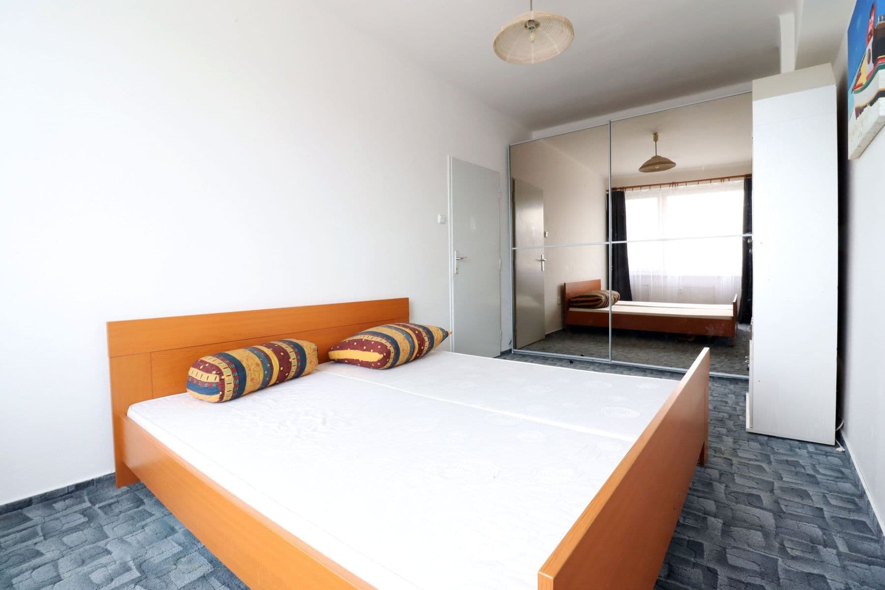 1 bedroom with open-plan kitchen flat to rent, 49 m², Červené Vršky, Benešov, Středočeský Region 1 bedroom with open-plan kitchen flat to rent, 49 m², Červené Vršky, Benešov, Středočeský Region