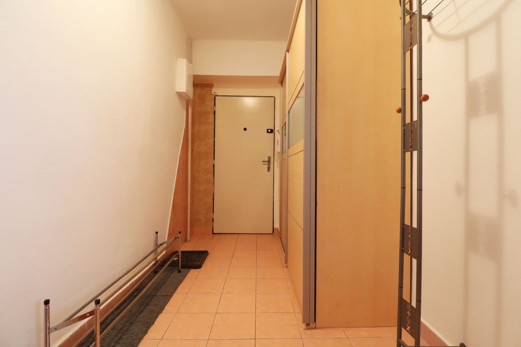 1 bedroom with open-plan kitchen flat to rent, 49 m², Červené Vršky, Benešov, Středočeský Region 1 bedroom with open-plan kitchen flat to rent, 49 m², Červené Vršky, Benešov, Středočeský Region