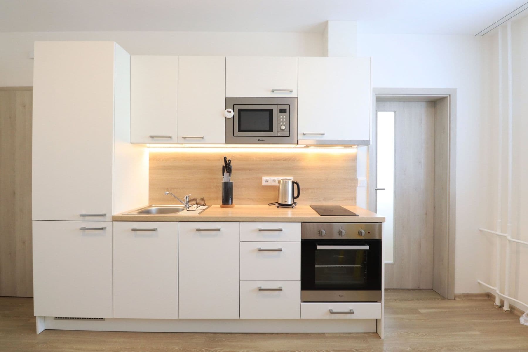 1 bedroom with open-plan kitchen flat to rent, 37 m², Topolová, Prague, Prague 1 bedroom with open-plan kitchen flat to rent, 37 m², Topolová, Prague, Prague