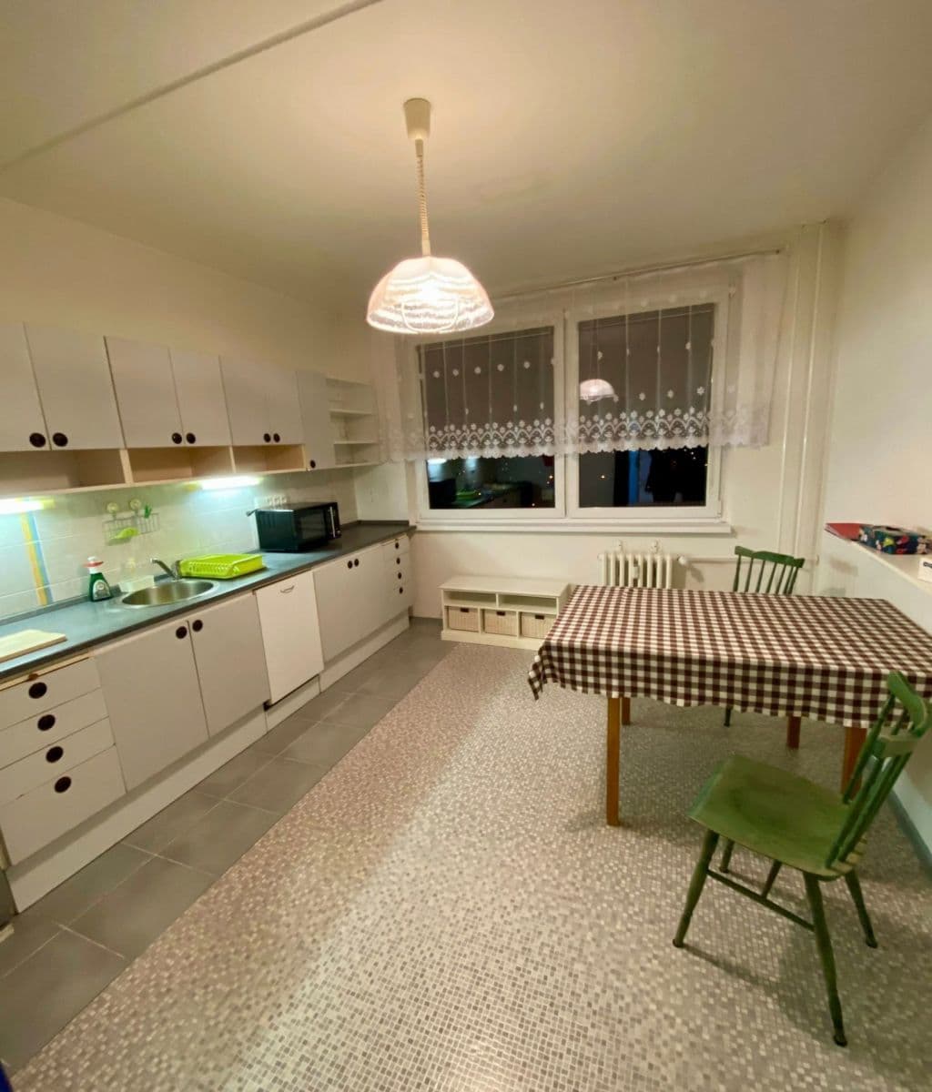 3 bedroom flat to rent, 81 m², Levského, Prague, Prague 3 bedroom flat to rent, 81 m², Levského, Prague, Prague