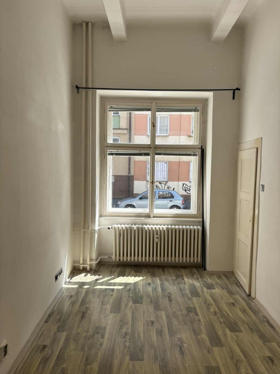 2 bedroom flat to rent, 48 m², Na Louži, Prague, Prague 2 bedroom flat to rent, 48 m², Na Louži, Prague, Prague