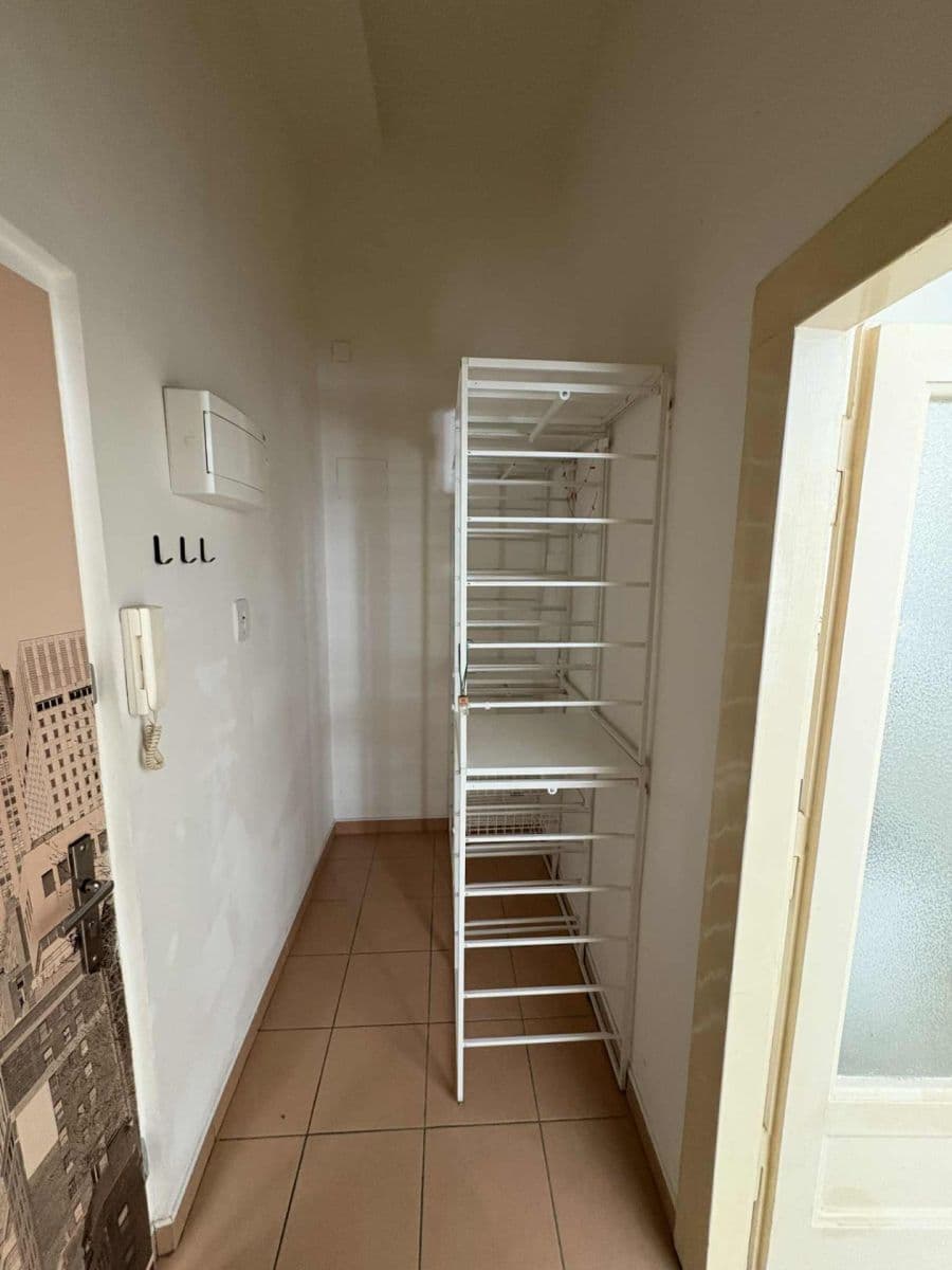 2 bedroom flat to rent, 48 m², Na Louži, Prague, Prague 2 bedroom flat to rent, 48 m², Na Louži, Prague, Prague