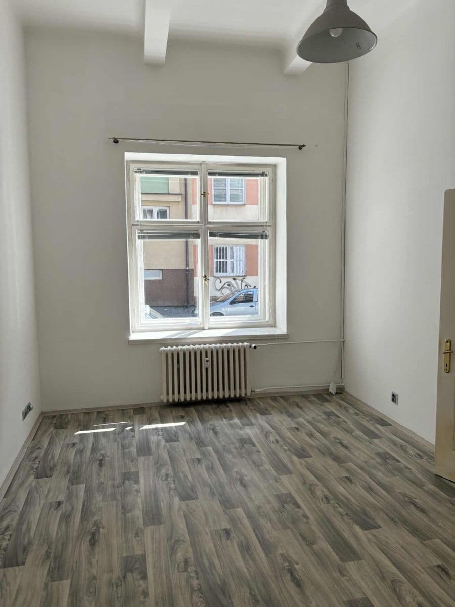 2 bedroom flat to rent, 48 m², Na Louži, Prague, Prague 2 bedroom flat to rent, 48 m², Na Louži, Prague, Prague