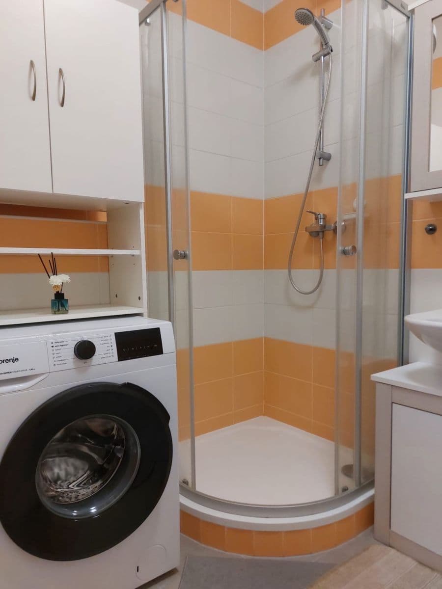 Studio flat to rent, 39 m², Na Vackově, Prague, Prague Studio flat to rent, 39 m², Na Vackově, Prague, Prague