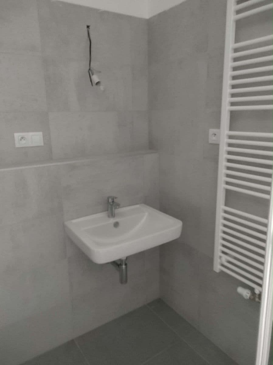 Studio flat to rent, 37 m², Sportovní, Brno, Jihomoravský Region Studio flat to rent, 37 m², Sportovní, Brno, Jihomoravský Region