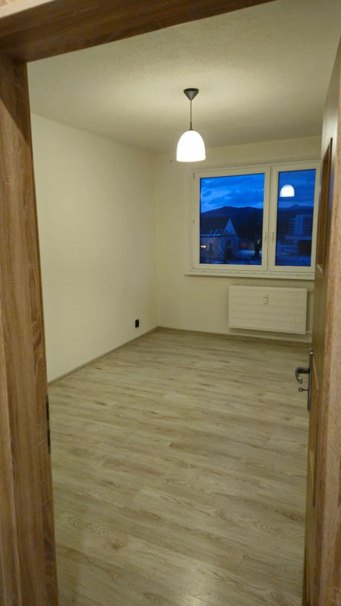 2 bedroom flat to rent, 48 m², Helenská, Považská Bystrica, Trenčiansky Region 2 bedroom flat to rent, 48 m², Helenská, Považská Bystrica, Trenčiansky Region