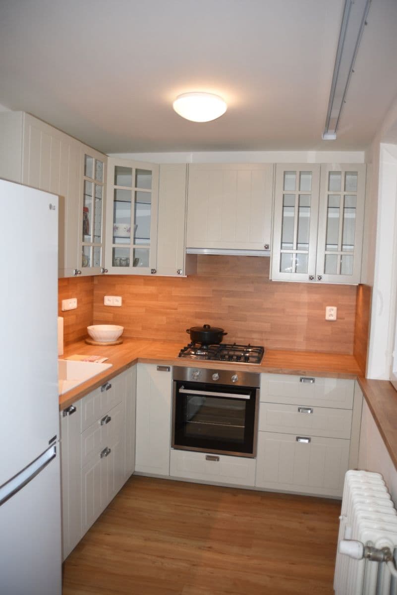 4 bedroom flat to rent, 75 m², Nad Olšinami, Prague, Prague 4 bedroom flat to rent, 75 m², Nad Olšinami, Prague, Prague