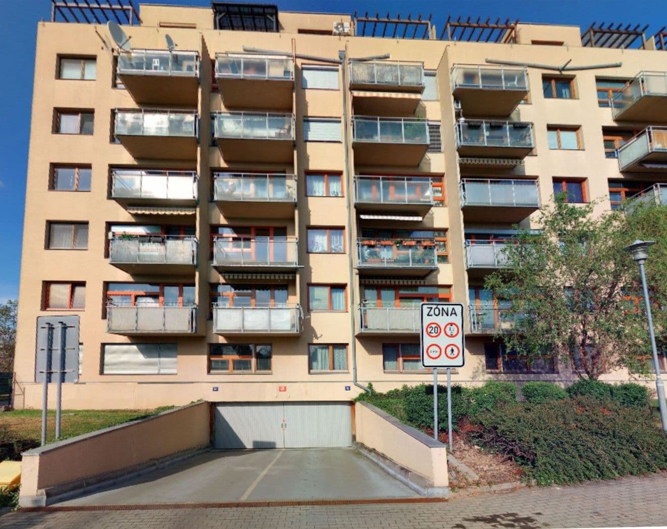 garage to rent, 12 m², Štěpařská, Prague, Prague garage to rent, 12 m², Štěpařská, Prague, Prague