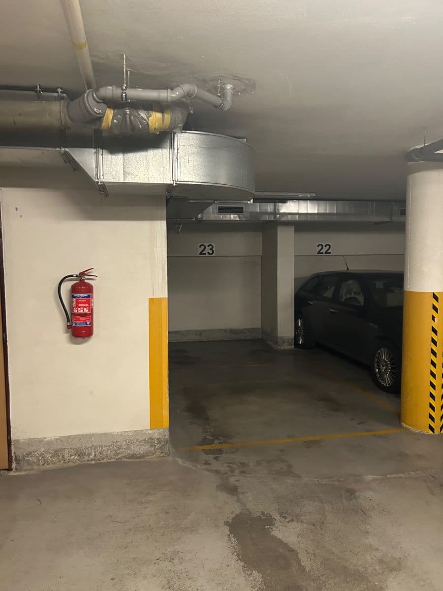 garage to rent, 15 m², Olomouc, Olomoucký Region garage to rent, 15 m², Olomouc, Olomoucký Region