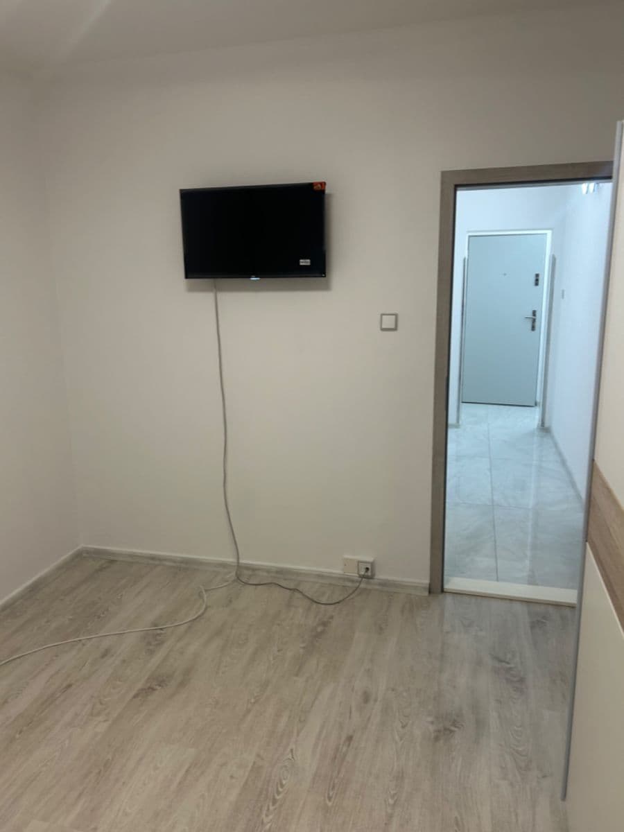 2 bedroom flat to rent, 65 m², V křovinách, Olomouc, Olomoucký Region 2 bedroom flat to rent, 65 m², V křovinách, Olomouc, Olomoucký Region