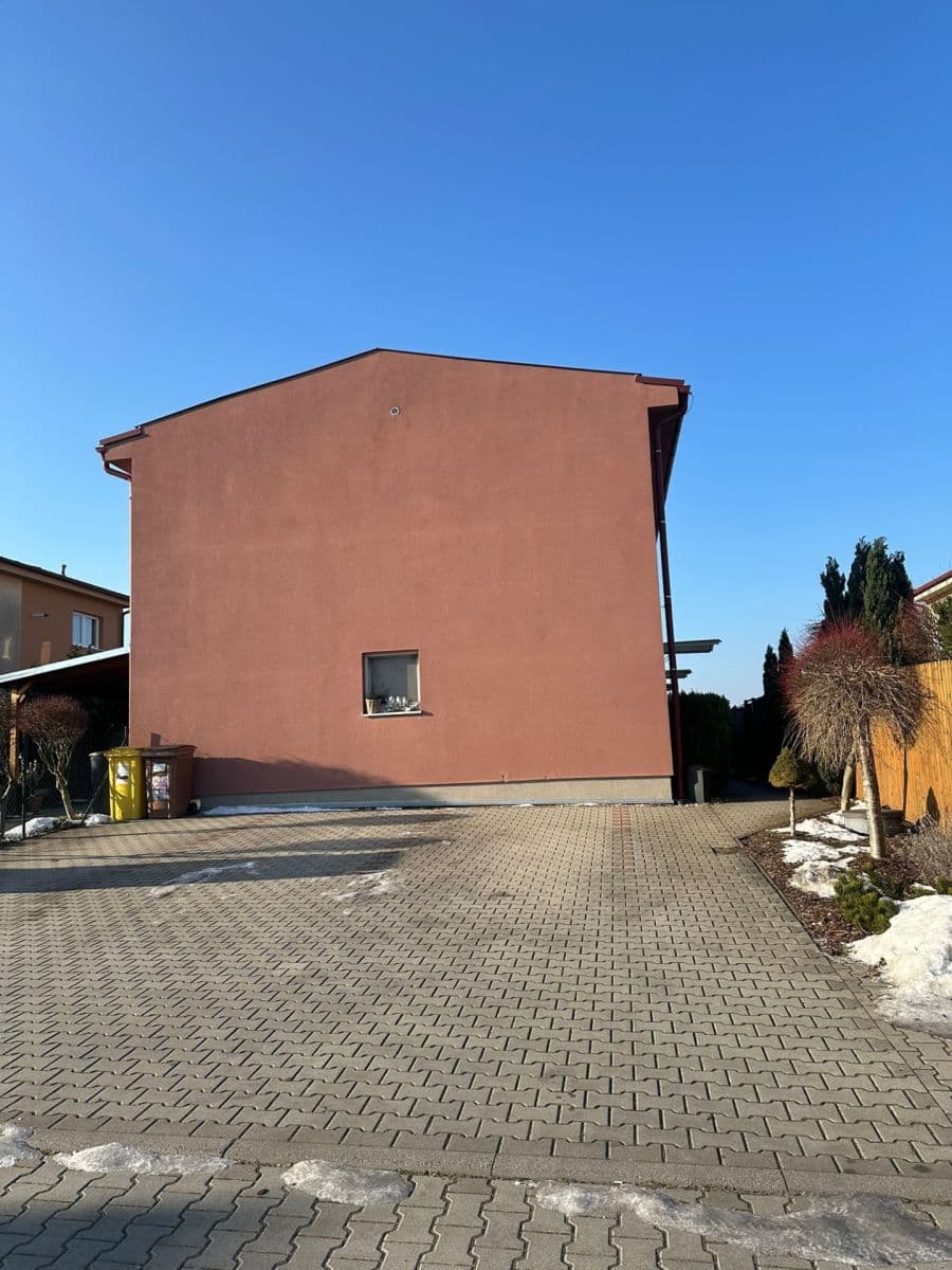 house to rent, 70 m², Větrná, Kolín, Středočeský Region house to rent, 70 m², Větrná, Kolín, Středočeský Region