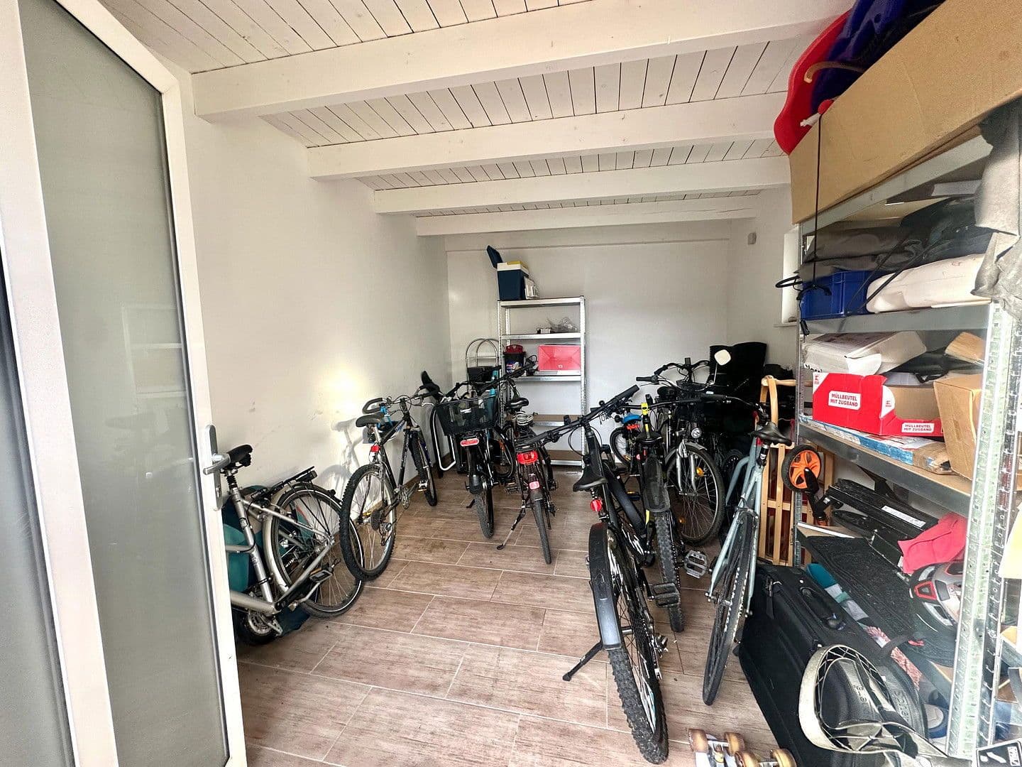 house for sale, 578 m², Lise-Meitner Straße 7, Hildesheim, Lower Saxony house for sale, 578 m², Lise-Meitner Straße 7, Hildesheim, Lower Saxony