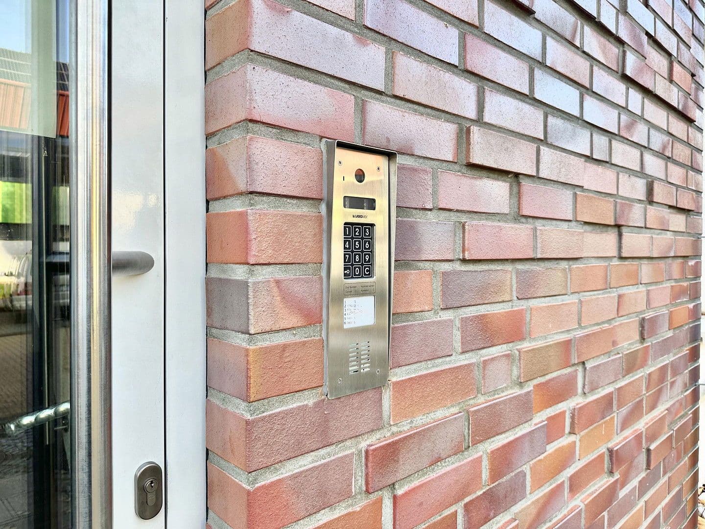 house for sale, 578 m², Lise-Meitner Straße 7, Hildesheim, Lower Saxony house for sale, 578 m², Lise-Meitner Straße 7, Hildesheim, Lower Saxony