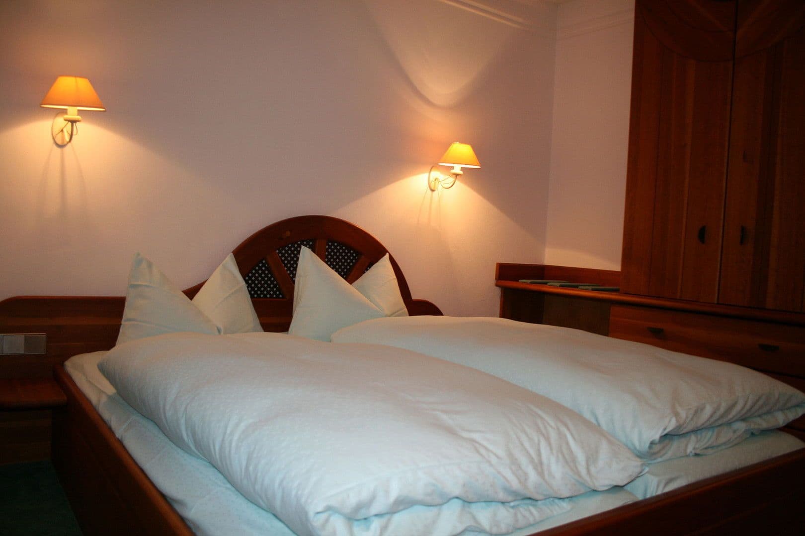 non-residential property for sale, 1,799 m², Wernesgrüner Straße 39 d, Rodewisch, Saxony non-residential property for sale, 1,799 m², Wernesgrüner Straße 39 d, Rodewisch, Saxony