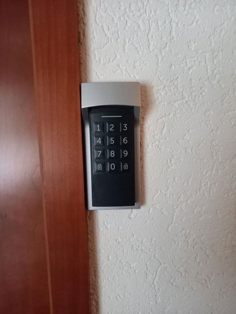 non-residential property for sale, 1,799 m², Wernesgrüner Straße 39 d, Rodewisch, Saxony non-residential property for sale, 1,799 m², Wernesgrüner Straße 39 d, Rodewisch, Saxony