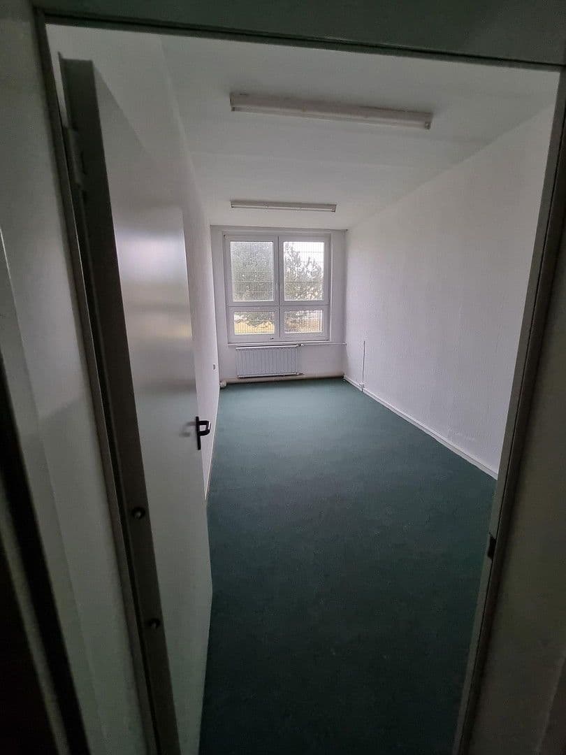 non-residential property for sale, 19,000 m², Lützowstr. 1, Stavenhagen, Mecklenburg-Vorpommern non-residential property for sale, 19,000 m², Lützowstr. 1, Stavenhagen, Mecklenburg-Vorpommern