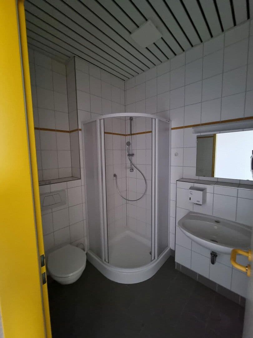 non-residential property for sale, 19,000 m², Lützowstr. 1, Stavenhagen, Mecklenburg-Vorpommern non-residential property for sale, 19,000 m², Lützowstr. 1, Stavenhagen, Mecklenburg-Vorpommern