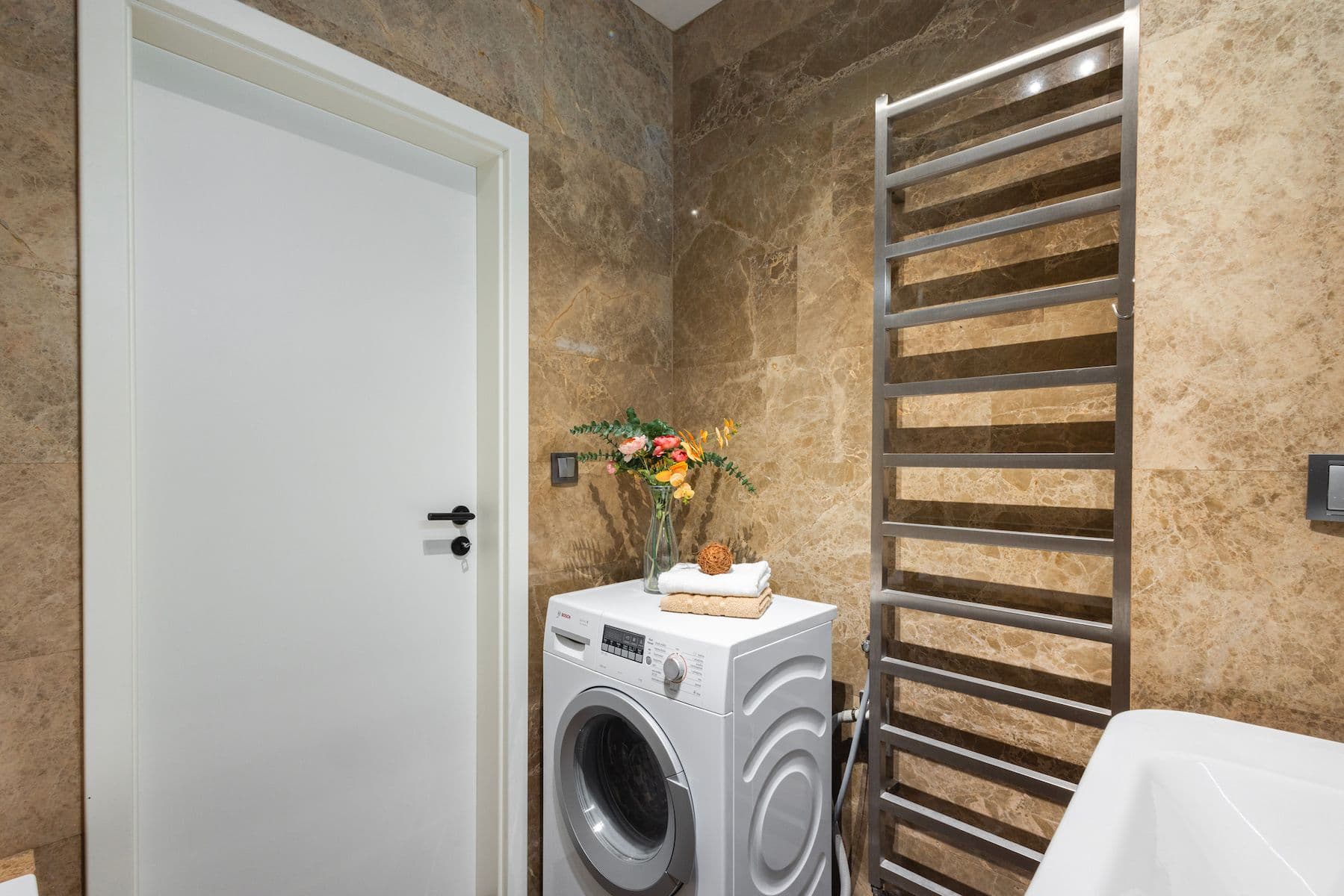 1 bedroom with open-plan kitchen flat for sale, 75 m², Šternovská, Prague, Prague 1 bedroom with open-plan kitchen flat for sale, 75 m², Šternovská, Prague, Prague