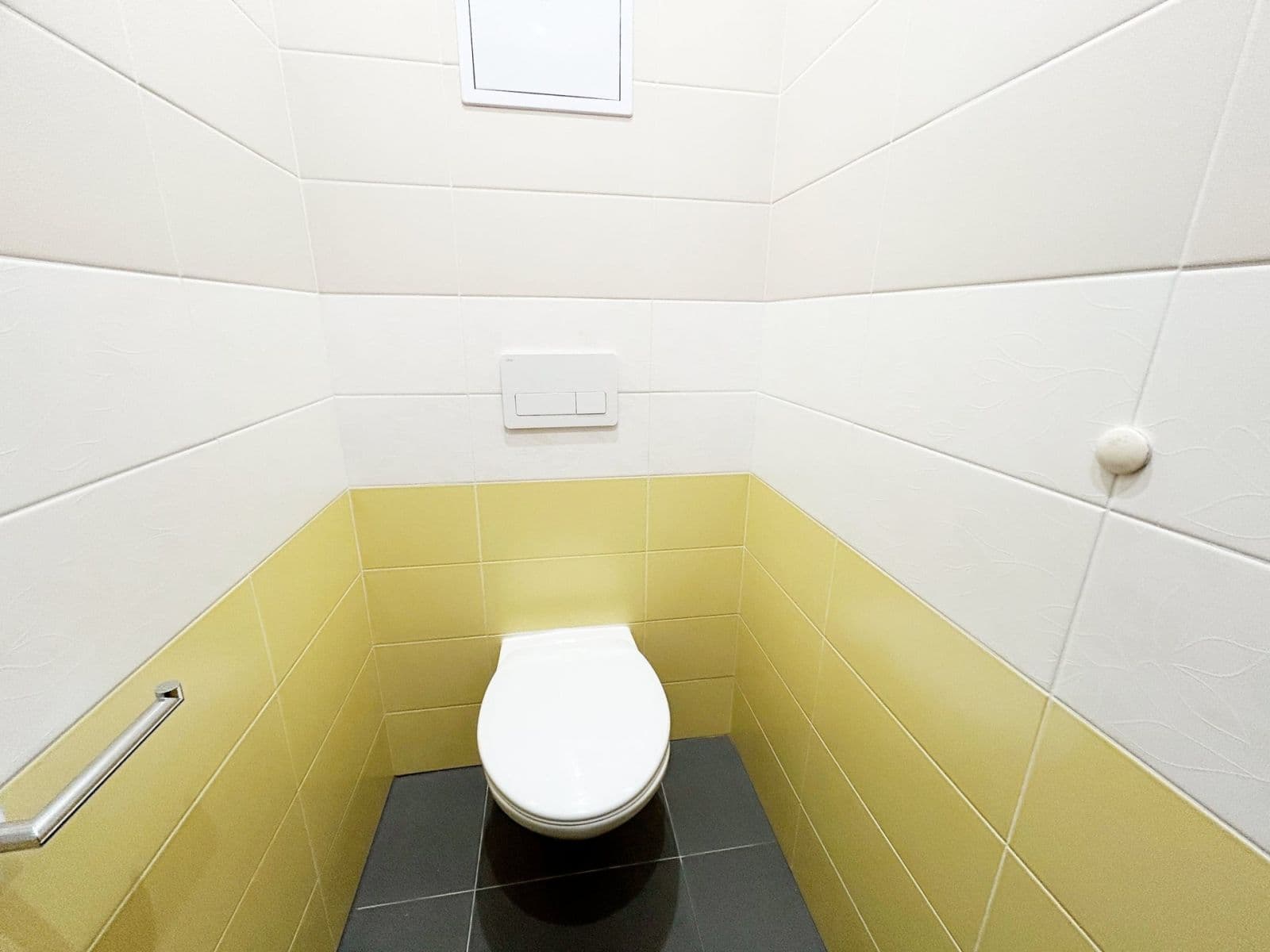 2 bedroom with open-plan kitchen flat to rent, 83 m², Václavská, Kolín, Středočeský Region 2 bedroom with open-plan kitchen flat to rent, 83 m², Václavská, Kolín, Středočeský Region