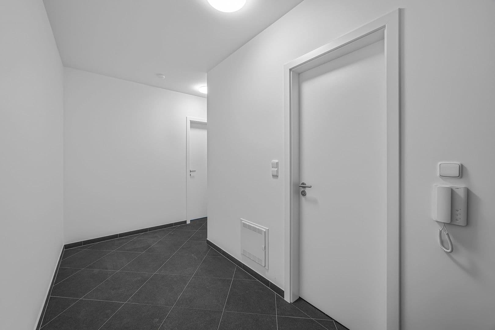 1 bedroom with open-plan kitchen flat to rent, 51 m², Nádražní, Kralupy nad Vltavou, Středočeský Region 1 bedroom with open-plan kitchen flat to rent, 51 m², Nádražní, Kralupy nad Vltavou, Středočeský Region