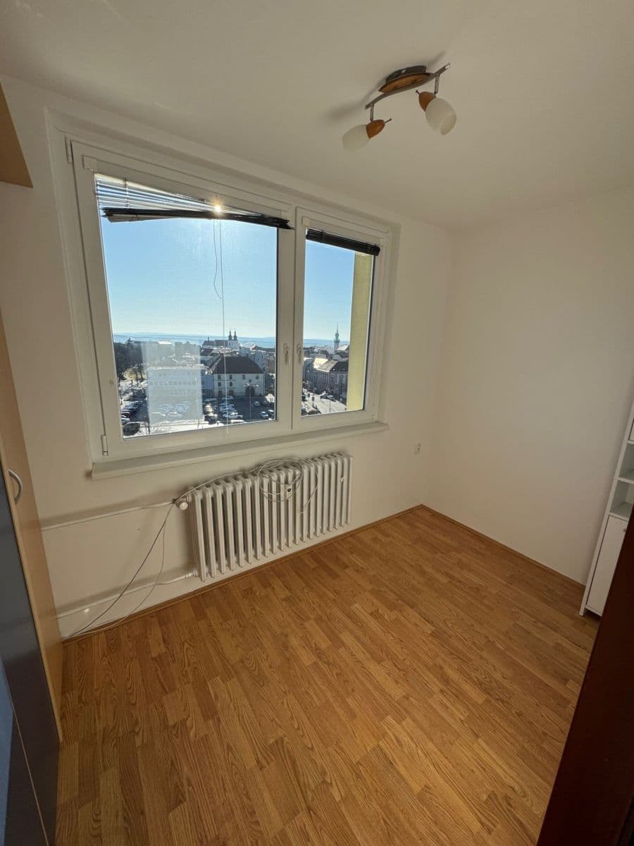 1 bedroom with open-plan kitchen flat to rent, 34 m², Pražská, Znojmo, Jihomoravský Region 1 bedroom with open-plan kitchen flat to rent, 34 m², Pražská, Znojmo, Jihomoravský Region