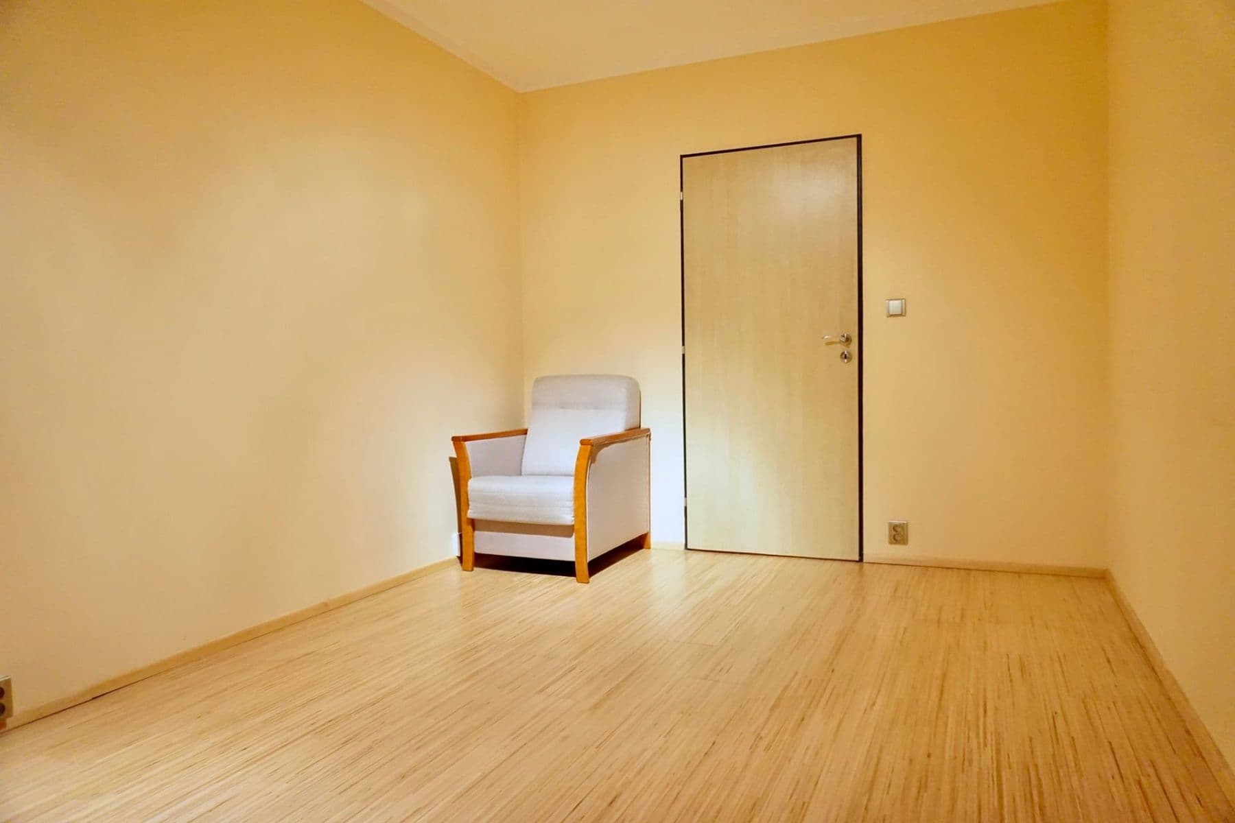 1 bedroom with open-plan kitchen flat to rent, 40 m², Bryksova, Prague, Prague 1 bedroom with open-plan kitchen flat to rent, 40 m², Bryksova, Prague, Prague