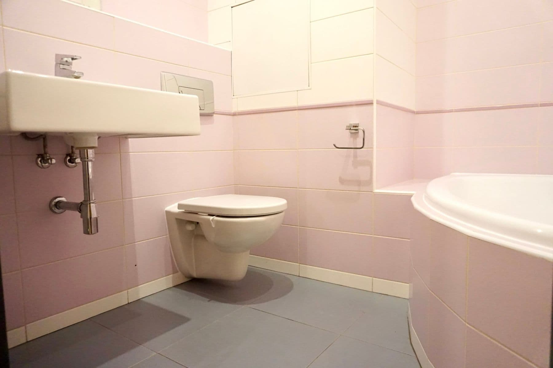 1 bedroom with open-plan kitchen flat to rent, 40 m², Bryksova, Prague, Prague 1 bedroom with open-plan kitchen flat to rent, 40 m², Bryksova, Prague, Prague