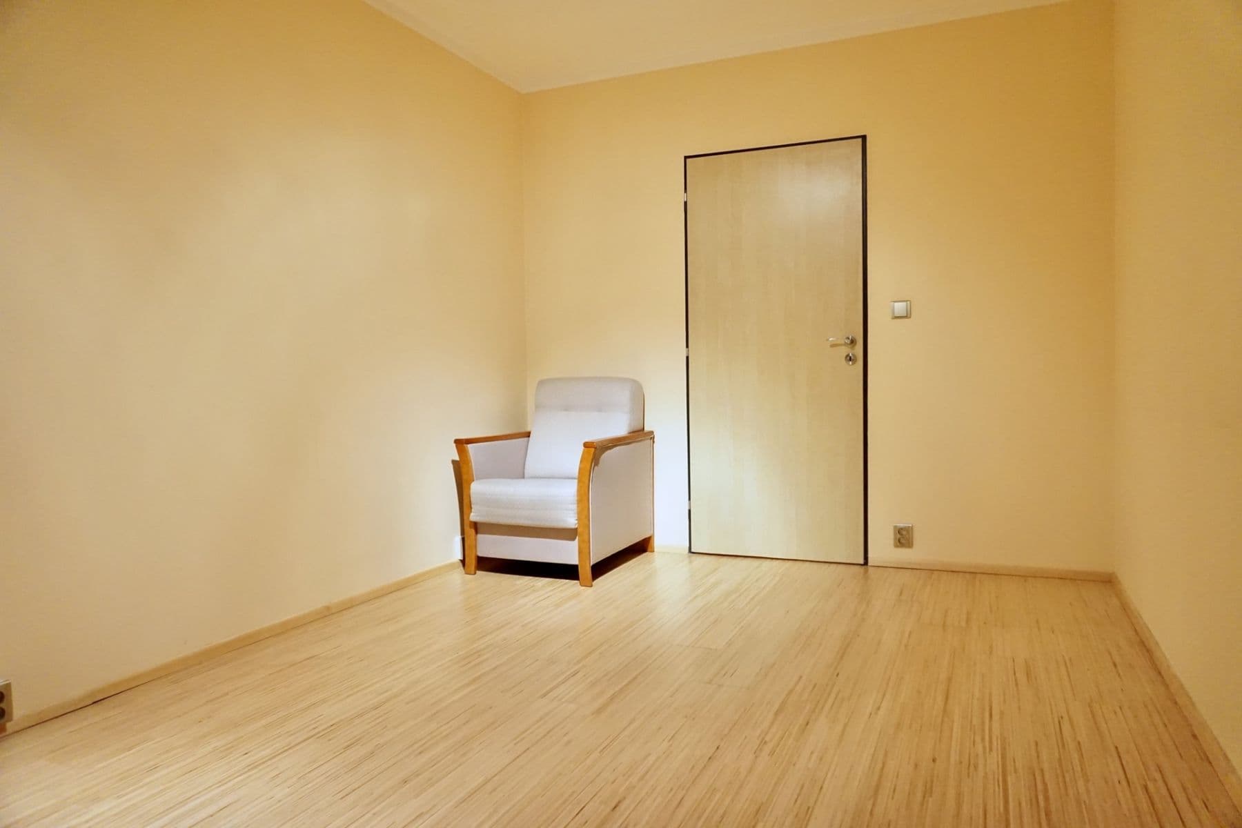 1 bedroom with open-plan kitchen flat to rent, 40 m², Bryksova, Prague, Prague 1 bedroom with open-plan kitchen flat to rent, 40 m², Bryksova, Prague, Prague