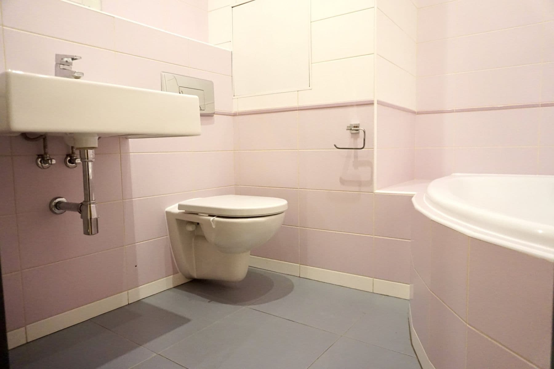 1 bedroom with open-plan kitchen flat to rent, 40 m², Bryksova, Prague, Prague 1 bedroom with open-plan kitchen flat to rent, 40 m², Bryksova, Prague, Prague