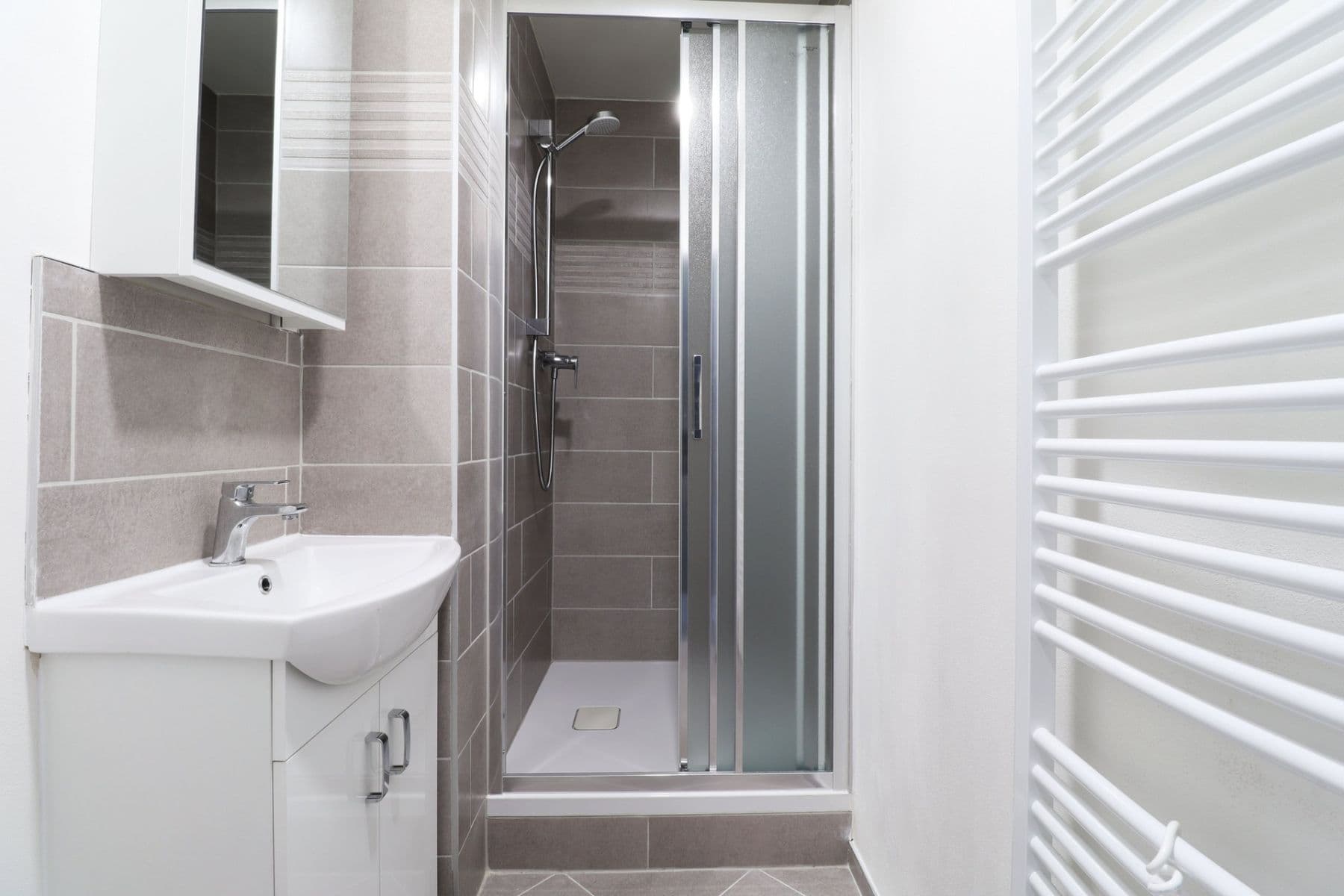 1 bedroom with open-plan kitchen flat to rent, 46 m², Mezi školami, Prague, Prague 1 bedroom with open-plan kitchen flat to rent, 46 m², Mezi školami, Prague, Prague