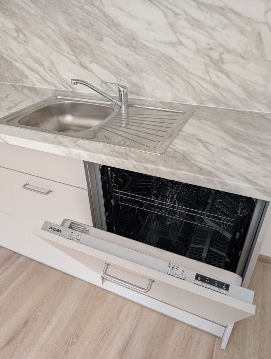 2 bedroom with open-plan kitchen flat to rent, 58 m², Nad Bořislavkou, Prague, Prague 2 bedroom with open-plan kitchen flat to rent, 58 m², Nad Bořislavkou, Prague, Prague