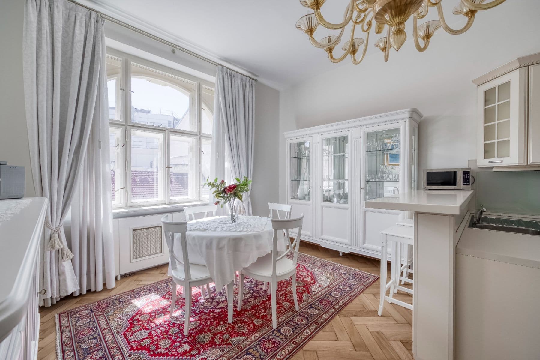 2 bedroom flat to rent, 78 m², Truhlářská, Prague, Prague 2 bedroom flat to rent, 78 m², Truhlářská, Prague, Prague