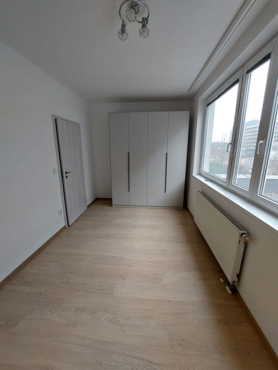 1 bedroom with open-plan kitchen flat to rent, 50 m², Janýrova, Prague, Prague 1 bedroom with open-plan kitchen flat to rent, 50 m², Janýrova, Prague, Prague