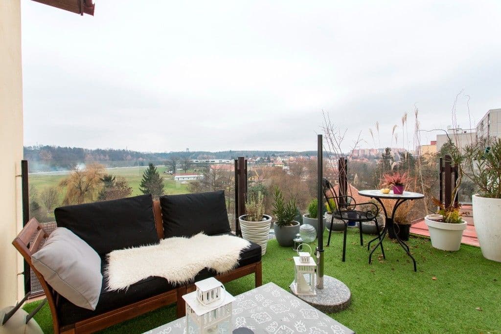 1 bedroom with open-plan kitchen flat for sale, 57 m², Hostivařská, Prague, Prague 1 bedroom with open-plan kitchen flat for sale, 57 m², Hostivařská, Prague, Prague