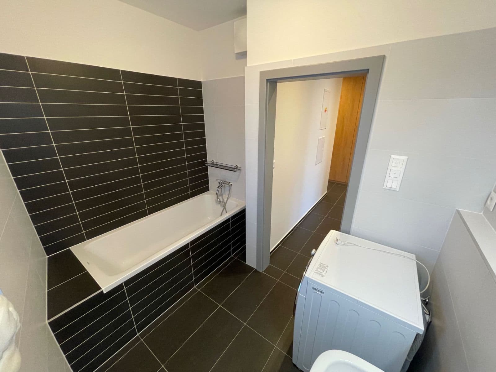 2 bedroom with open-plan kitchen flat to rent, 91 m², Pod Stolovou horou, Prague, Prague 2 bedroom with open-plan kitchen flat to rent, 91 m², Pod Stolovou horou, Prague, Prague