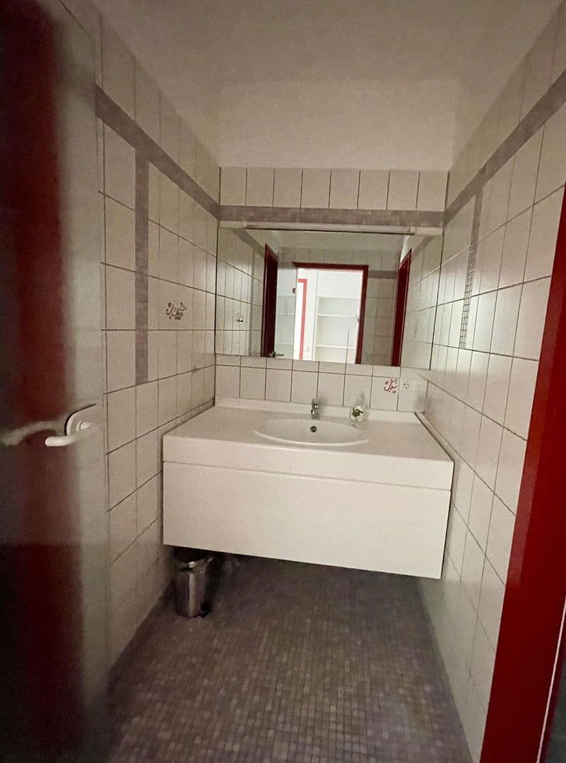 office to rent, 110 m², Austraße 17, Öhringen, Baden-Württemberg office to rent, 110 m², Austraße 17, Öhringen, Baden-Württemberg