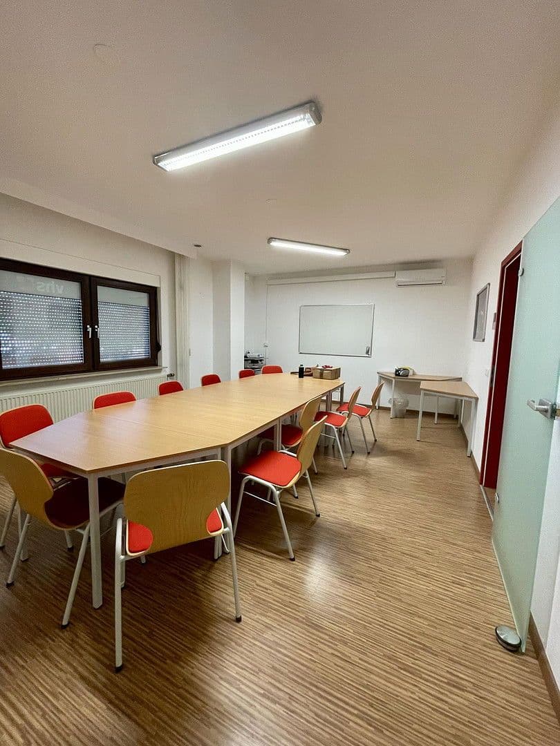 office to rent, 110 m², Austraße 17, Öhringen, Baden-Württemberg office to rent, 110 m², Austraße 17, Öhringen, Baden-Württemberg