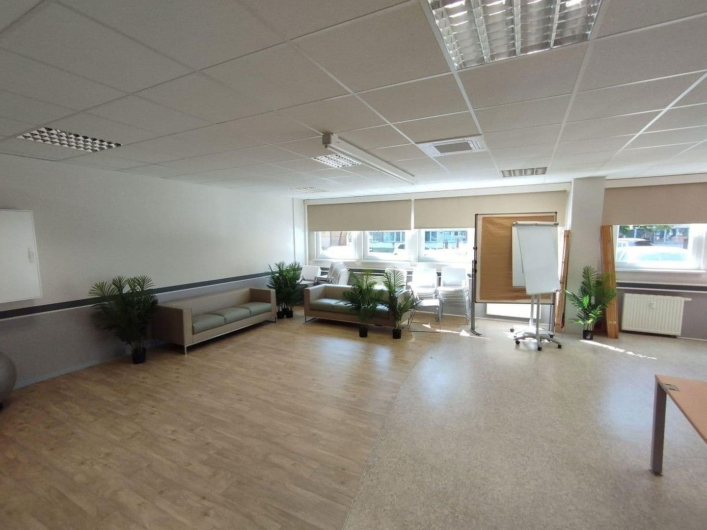 office to rent, 2,000 m², Grenzstraße 28, Halle, Saxony-Anhalt office to rent, 2,000 m², Grenzstraße 28, Halle, Saxony-Anhalt