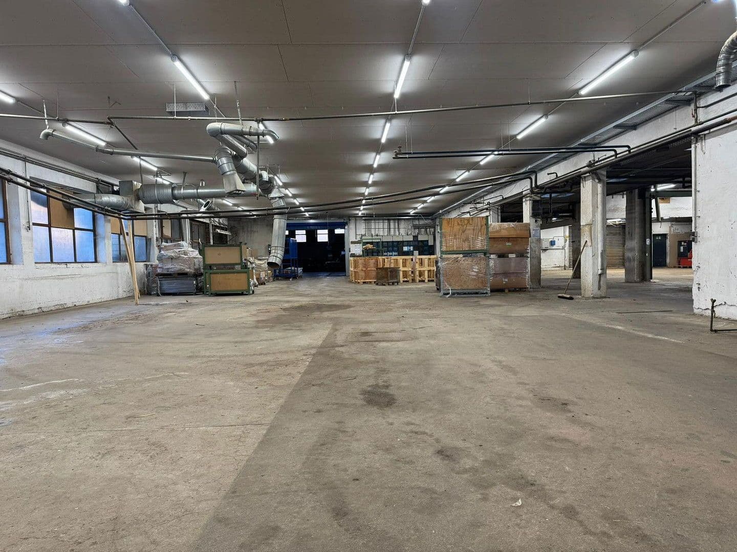 non-residential property for sale, 3,216 m², Balve, North Rhine-Westphalia non-residential property for sale, 3,216 m², Balve, North Rhine-Westphalia