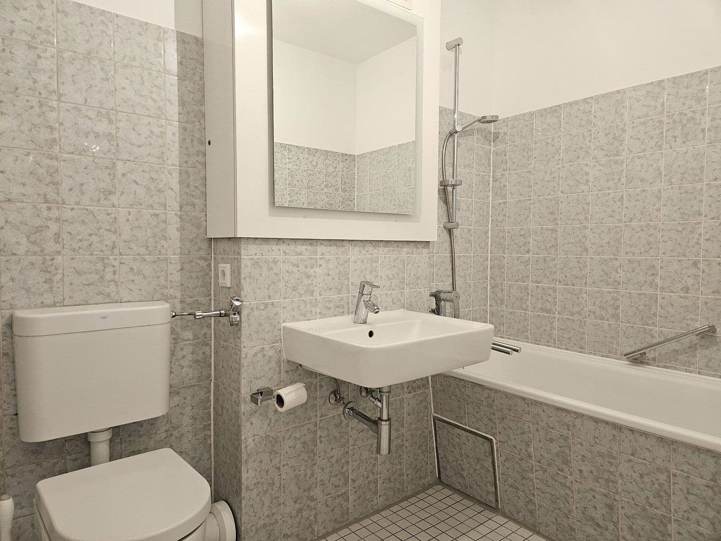 3 bedroom flat to rent, 75 m², Heiglhofstraße 80, München, Bavaria 3 bedroom flat to rent, 75 m², Heiglhofstraße 80, München, Bavaria