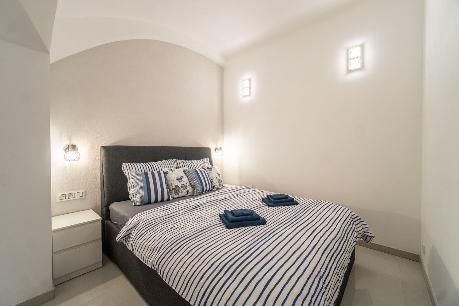 1 bedroom with open-plan kitchen flat to rent, 48 m², Sokolovská, Prague, Prague 1 bedroom with open-plan kitchen flat to rent, 48 m², Sokolovská, Prague, Prague