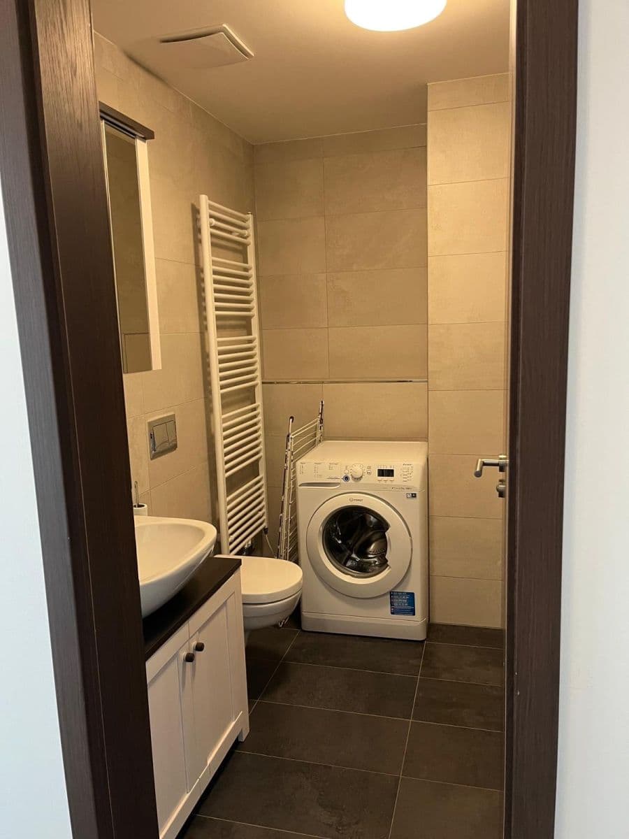 Studio flat to rent, 33 m², Kačírkova, Prague, Prague Studio flat to rent, 33 m², Kačírkova, Prague, Prague