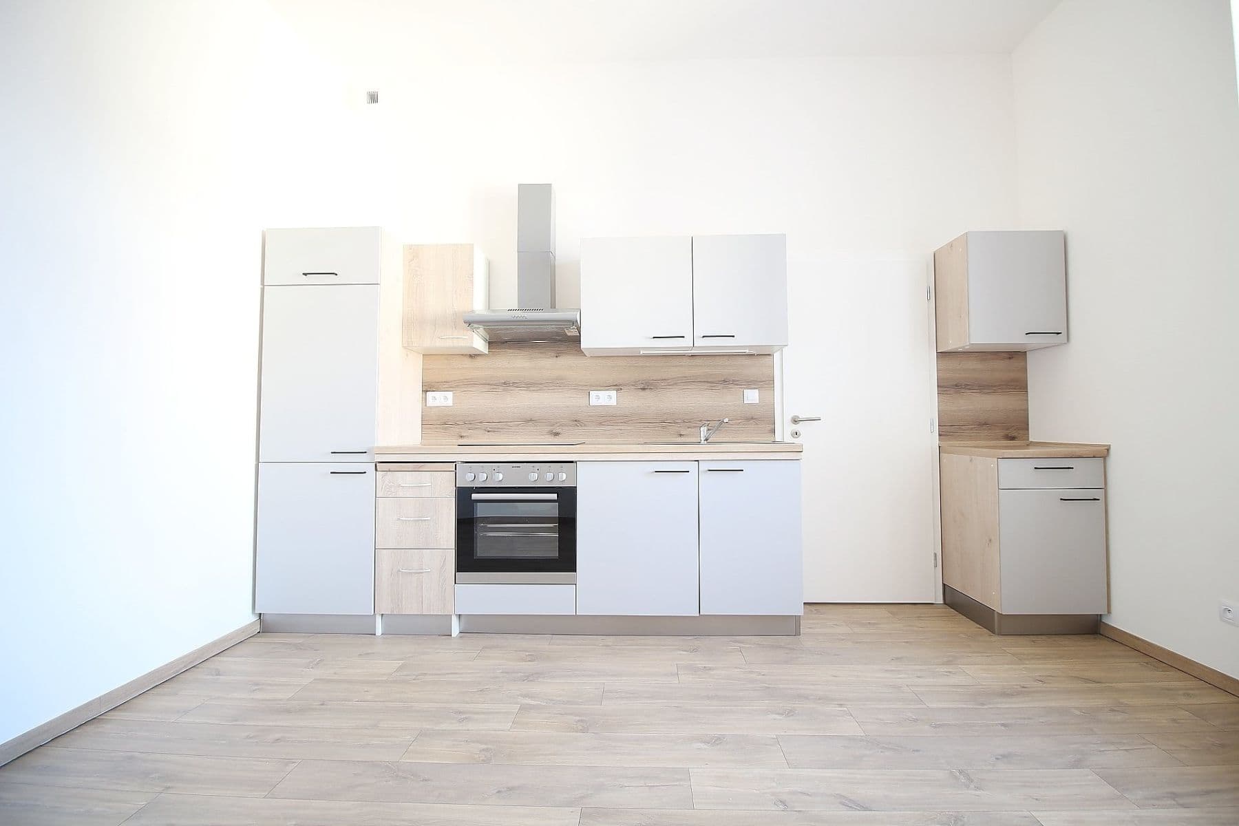 1 bedroom with open-plan kitchen flat to rent, 58 m², S. K. Neumanna, Kralupy nad Vltavou, Středočeský Region 1 bedroom with open-plan kitchen flat to rent, 58 m², S. K. Neumanna, Kralupy nad Vltavou, Středočeský Region