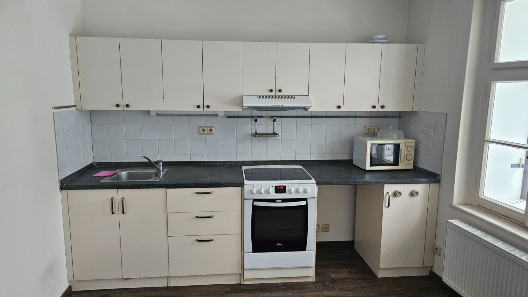 office to rent, 56 m², náměstí Smiřických, Kostelec nad Černými lesy, Středočeský Region office to rent, 56 m², náměstí Smiřických, Kostelec nad Černými lesy, Středočeský Region