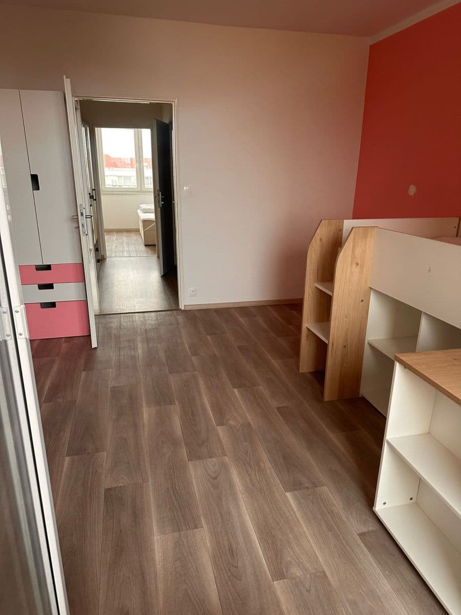 3 bedroom flat to rent, 81 m², Lipenská, České Budějovice, Jihočeský Region 3 bedroom flat to rent, 81 m², Lipenská, České Budějovice, Jihočeský Region