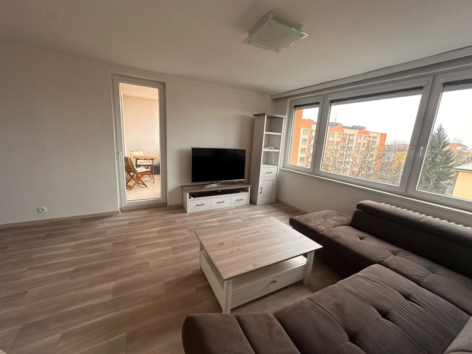 3 bedroom flat to rent, 81 m², Lipenská, České Budějovice, Jihočeský Region 3 bedroom flat to rent, 81 m², Lipenská, České Budějovice, Jihočeský Region