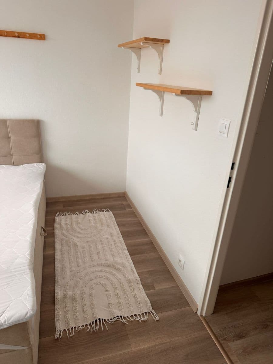 3 bedroom flat to rent, 81 m², Lipenská, České Budějovice, Jihočeský Region 3 bedroom flat to rent, 81 m², Lipenská, České Budějovice, Jihočeský Region